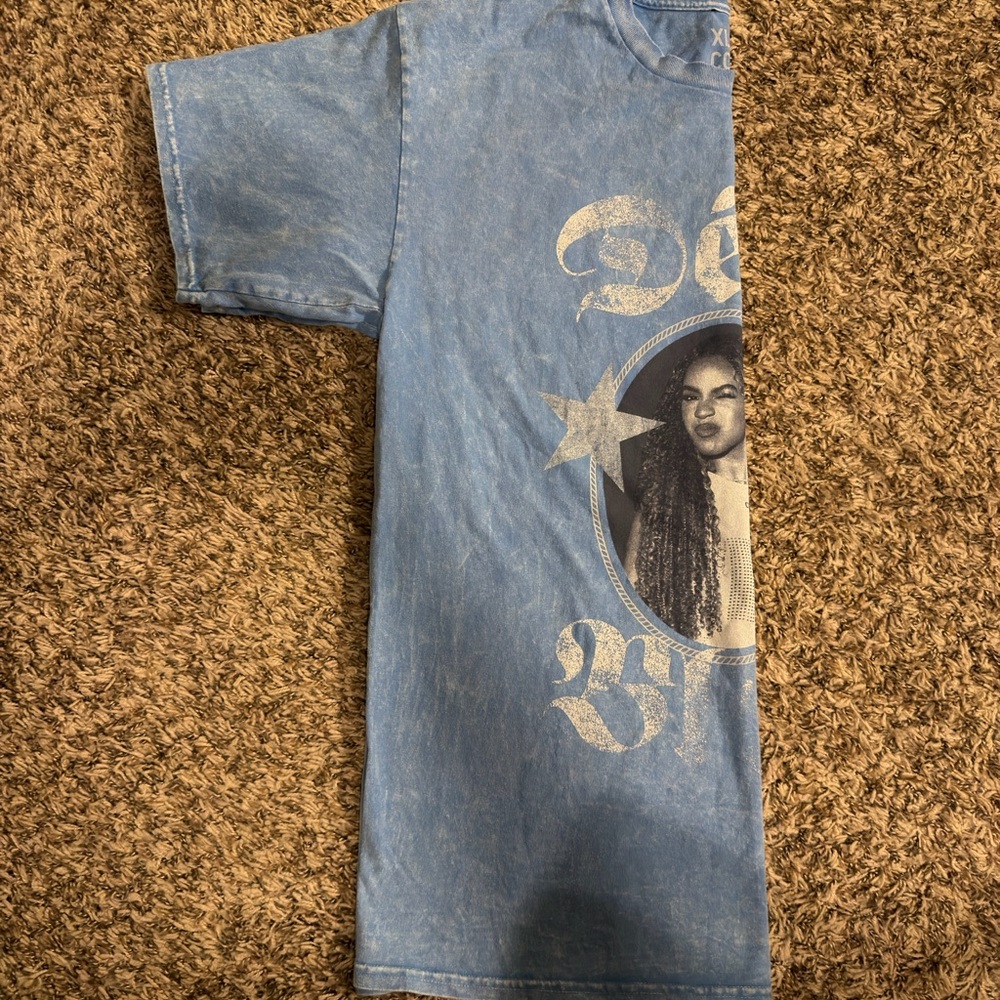 Cowboy Carter “Déjà Blue” Tee — NWOT — Print Imperfections (READ BELOW) - Picture 7 of 10